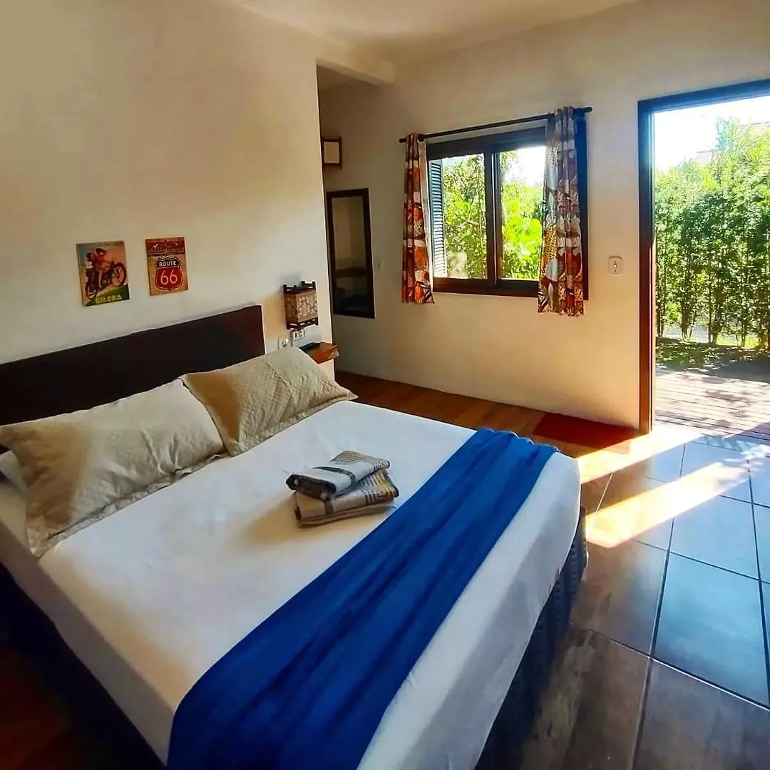 Guest house Santa Monica Hospedaria Praia do Rosa Brazil
